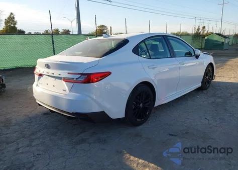 2026 Toyota Camry Se из США, поврежденный, VIN 4T1DAACK1TU660901